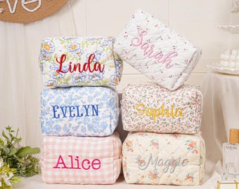 Personalized Embroidered Makeup Bag, Floral Cosmetic Bag, Travel Pouch, Bridesmaid Gifts, Gift for Her