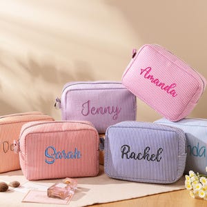 Personalized Embroidered Seersucker Makeup Bag,Bridesmaid Makeup Bag,Beauty Makeup Bag,Cosmetic Bag,Custom Toiletry Bag,Bridal Party Gift