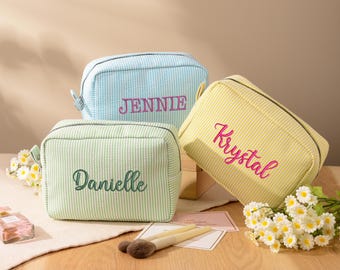 Personalized Embroidered Seersucker Makeup Bag,Bridesmaid Gift Bag,Beauty Makeup Bag,Bridal Party Gifts,Bridesmaid Gifts,Gift for Her