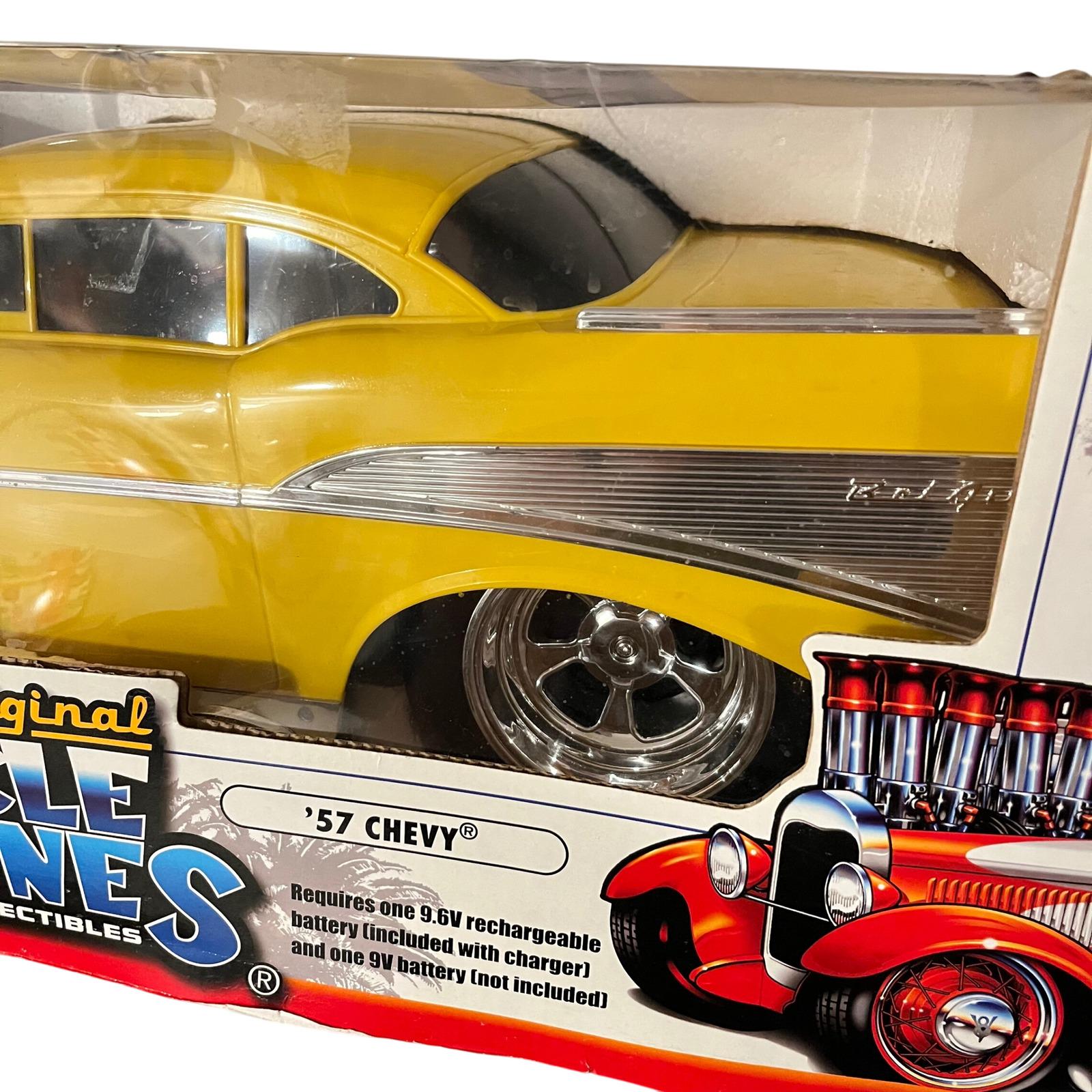 Vintage Action Muscle Machines 57 Chevy Die Cast 1:8 Scale Radio