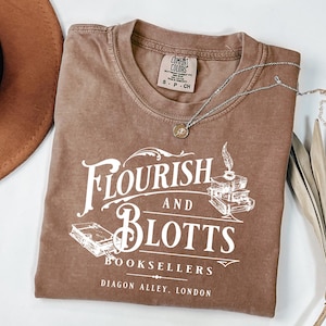 Wizard Book Shop T-Shirt: HP Fan Gift, Universal Trip Shirt