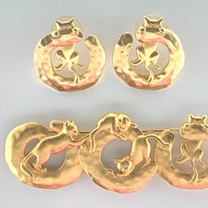 JJ Cat Set Brooch Pierced Earrings Kitty Hanging Vintage