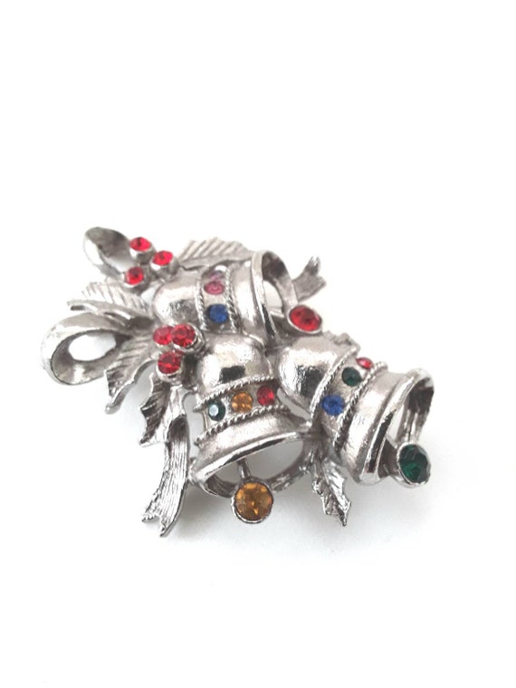 Beatrix Bell Pin Vintage Christmas Rhinestones Rib