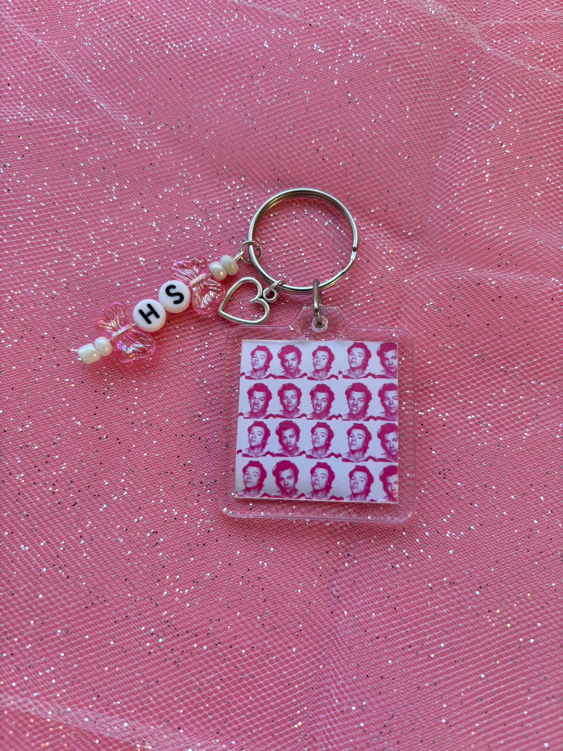 ハリー・スタイルズ　ポップアップ KATTDO 限定 キーチェーンのみ ハリー・スタイルズ キーチェーン - Etsy 日本