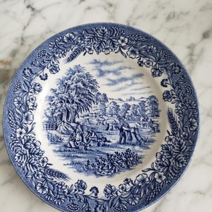 Prato de Pão para Salada Churchill Colheita de Inverno, Azul e Branco.