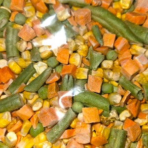 Freeze Dried Mixed Vegetables | 3 cup Bag | Carrots | Peas | Green Beans | Corn | Parrot Food | Human Grade