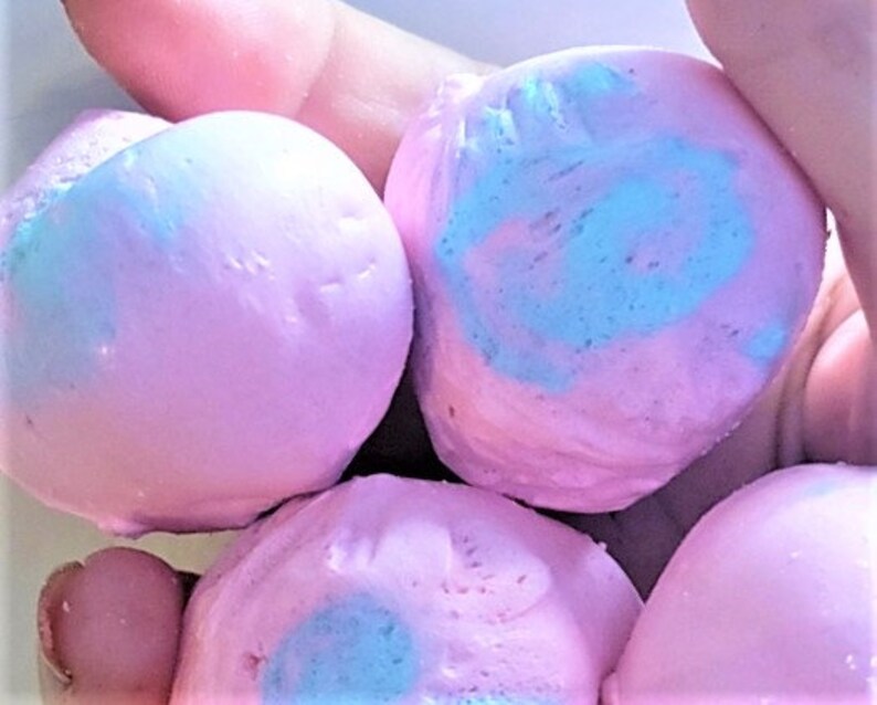 8 OZ Freeze Dried Cotton Candy Taffy Blue OR Pink image 3