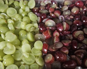 Freeze-Dried Grapes | Red Grapes | Black Grapes | Black Grapes | Seedless Grapes | Green Grapes | Vegan