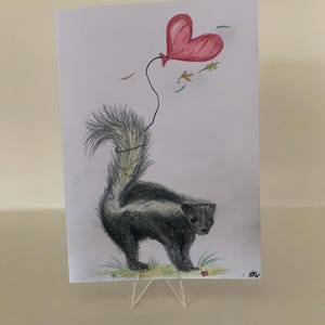 Tarjeta de felicitación de zorrillo: dibujada a mano, con lápiz de color