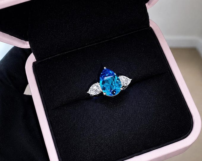 IGI Certified 3 Ct Pear Engagement Ring - Vivid Blue Lab Grown Diamond Wedding Ring