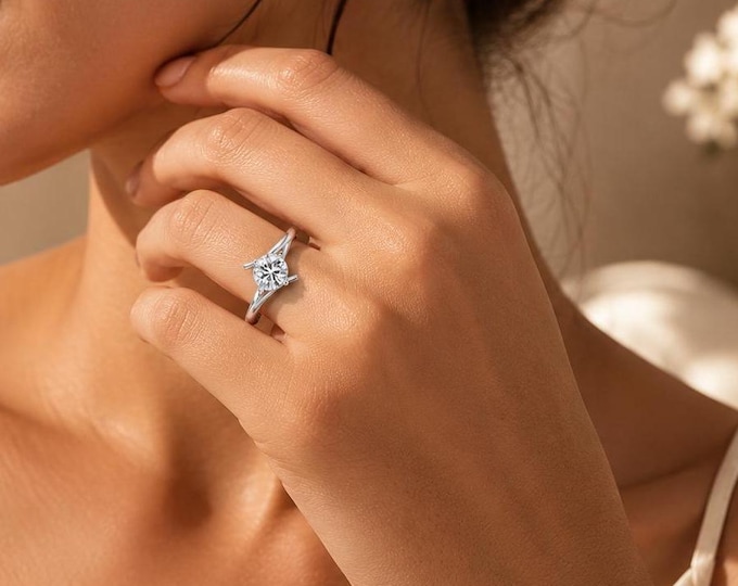 2 Carat Diamond Engagement Ring in 14K White Gold