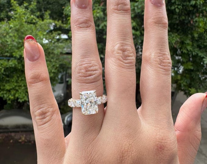 3.40CT Radiant Diamond Engagement Ring | 14K Yellow Gold, IGI Certified Beauty