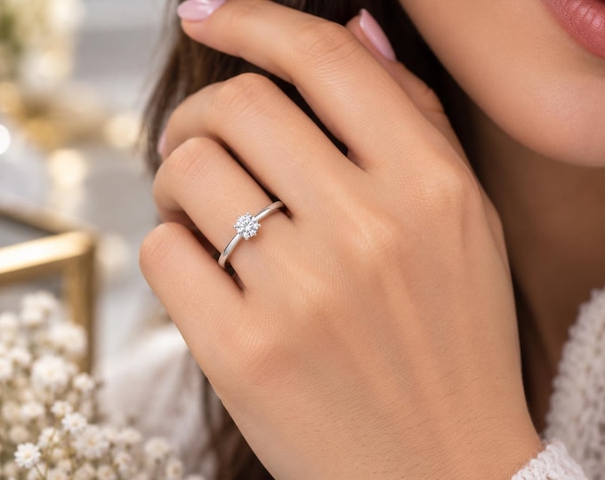 Minimalist 14K White Gold Lab Grown Diamond Solitaire Engagement Ring