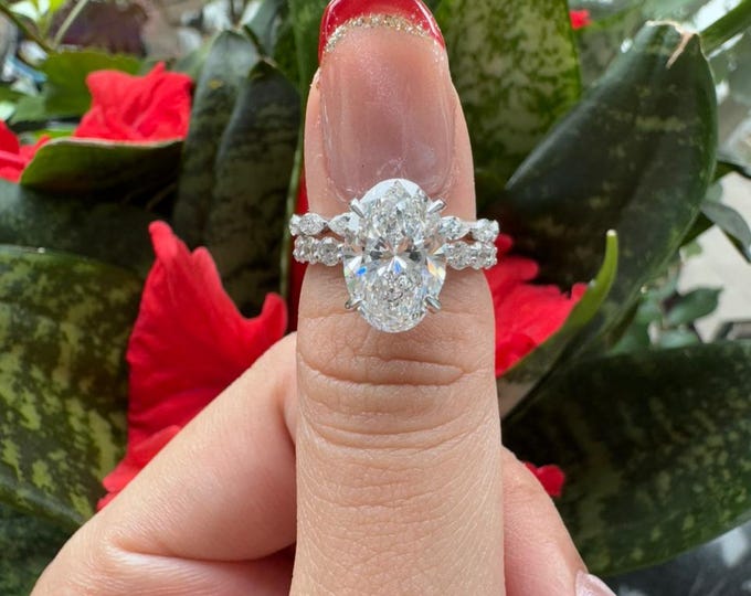 14K White Gold Oval Diamond Engagement Ring - 4.91CTW Marquise Band Design
