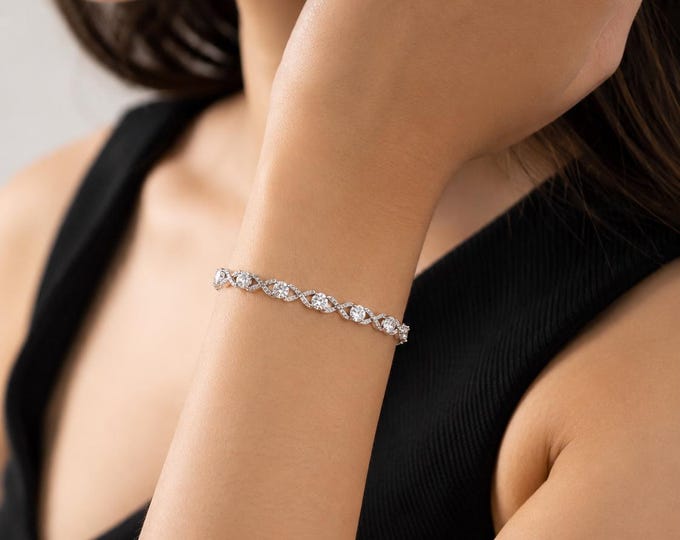 14k Gold Lab Grown Diamond Tennis Bracelet: Bezel Setting Bridal Jewelry