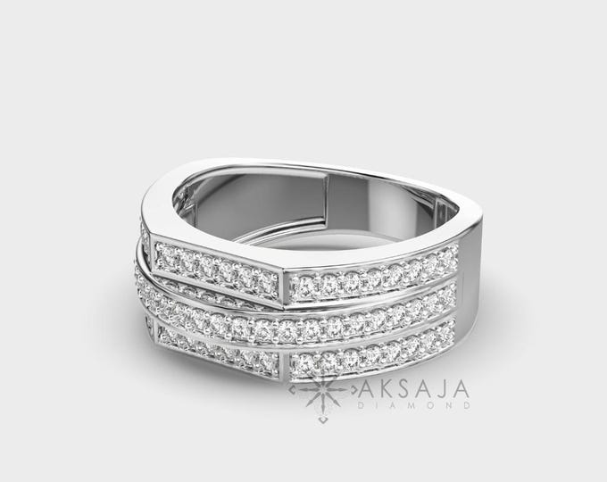 Men's Wedding Band: Round Cut Lab Grown Diamond in 14Kt Gold