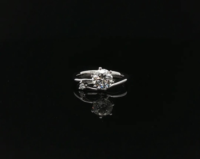 IGI Certified 1.02CT D VVS Lab Grown Diamond Ring in 14K White Gold