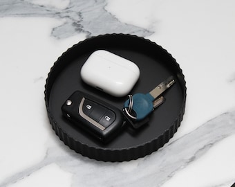 Modern Minimalist Catch All Tray | Round Wavy Entryway Organizer for Keys, Wallet, Accessories Display