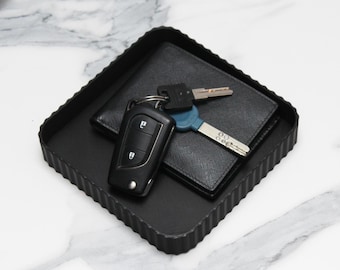 Wavy Catch All Tray | Entryway Modern Minimalist Organizer for Keys, Wallet, Jewellery