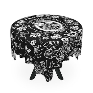 Gothic Romatic Couple Table Cloth~Black Table Cloth|Gothic Home Decor|Anniversary|Wedding|Birthday|Skull Cloth|Gothic Couple