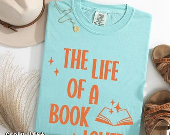 Book Lover Comfort Colors T-Shirt | Retro Bookworm Tee