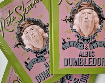 Rita Skeeter, The Life and Lies of Albus (Eng, German, Spanish vers), Das Leben und die Lügen von Albus, La vida y las mentiras de Albus.