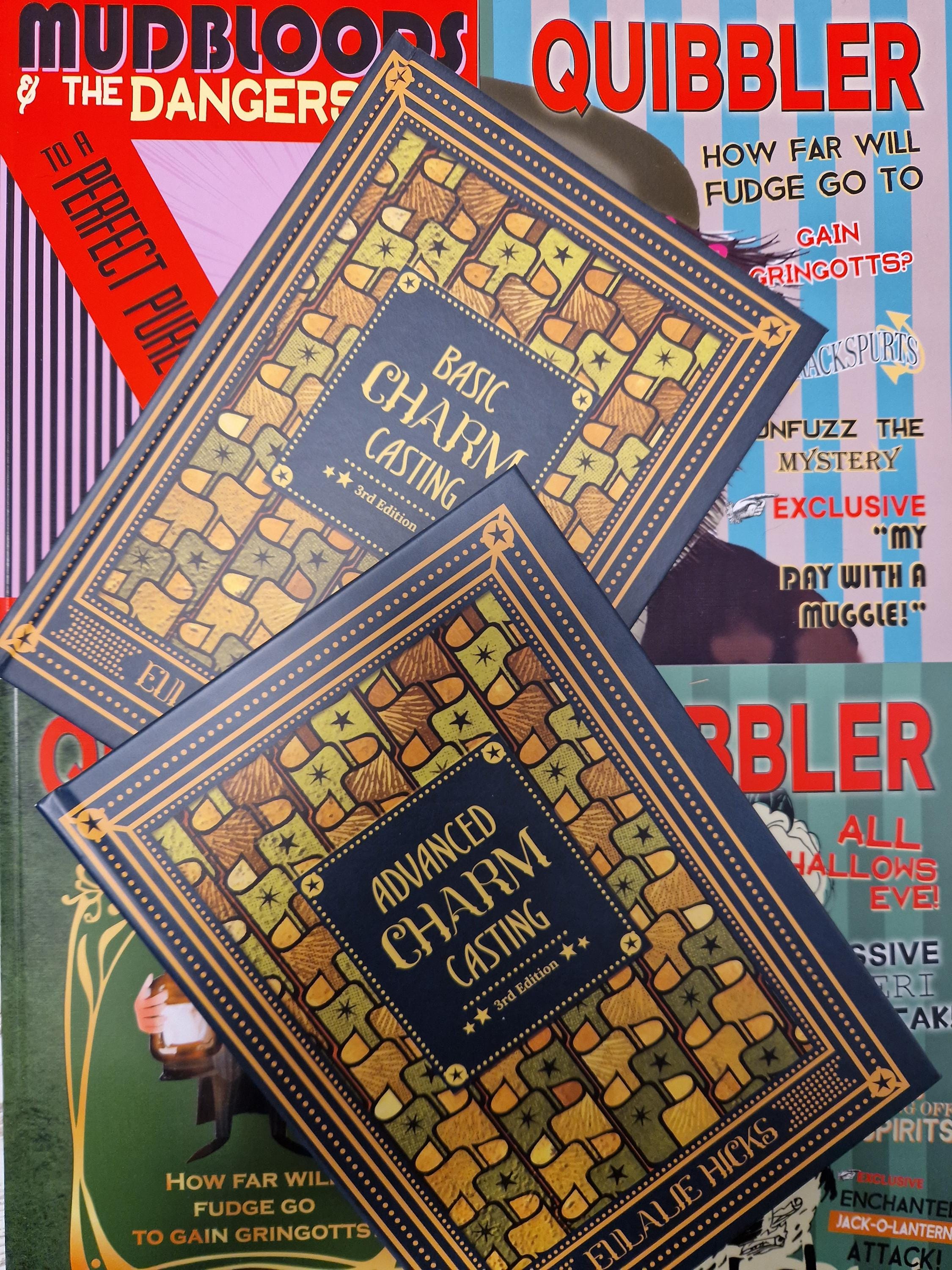 上級および基礎呪文詠唱。ハリー・ポッターの教科書のレプリカ。ハリー