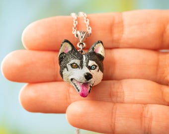 Animal clay pendant, Husky dog Necklace, Custom pet portrait name necklace, Unisex animal jewelry, Minimalist necklace gift for pet lover