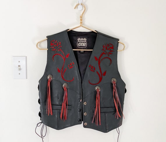BIKER BABE vintage 80s leather suede rose fringe b