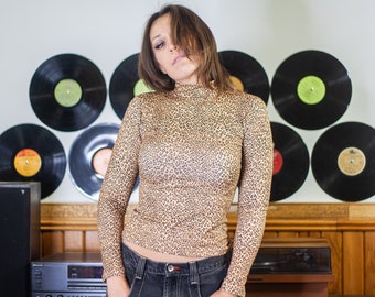 vintage 90s smooth seamless leopard print mockneck long sleeve top