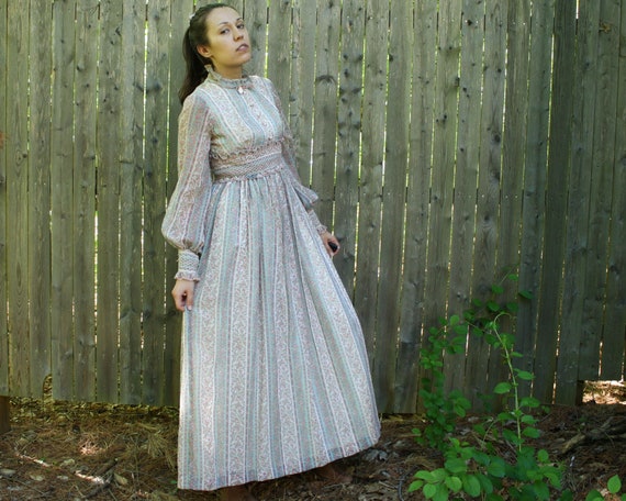LAYLA vintage 70s floral prairie maxi dress