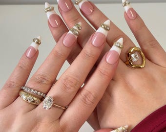 Unghie finte in gel effetto 3D con french manicure e finitura cromata, realizzate a mano - extra corte, medie, lunghe - con strass