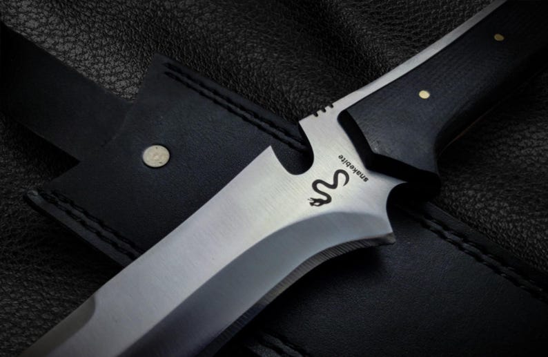 Handmade Jack Krauser Knife Replica: D2 Steel Blade, Leather Sheath image 2