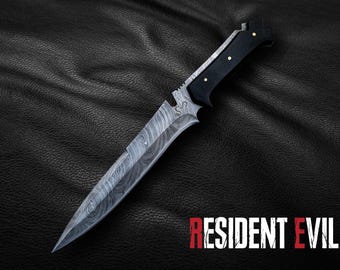 Coltello replica Resident Evil 4 in acciaio damasco con fodero in pelle / coltello Jack Kruser / coltello da gioco / regalo per lui / regalo fatto a mano