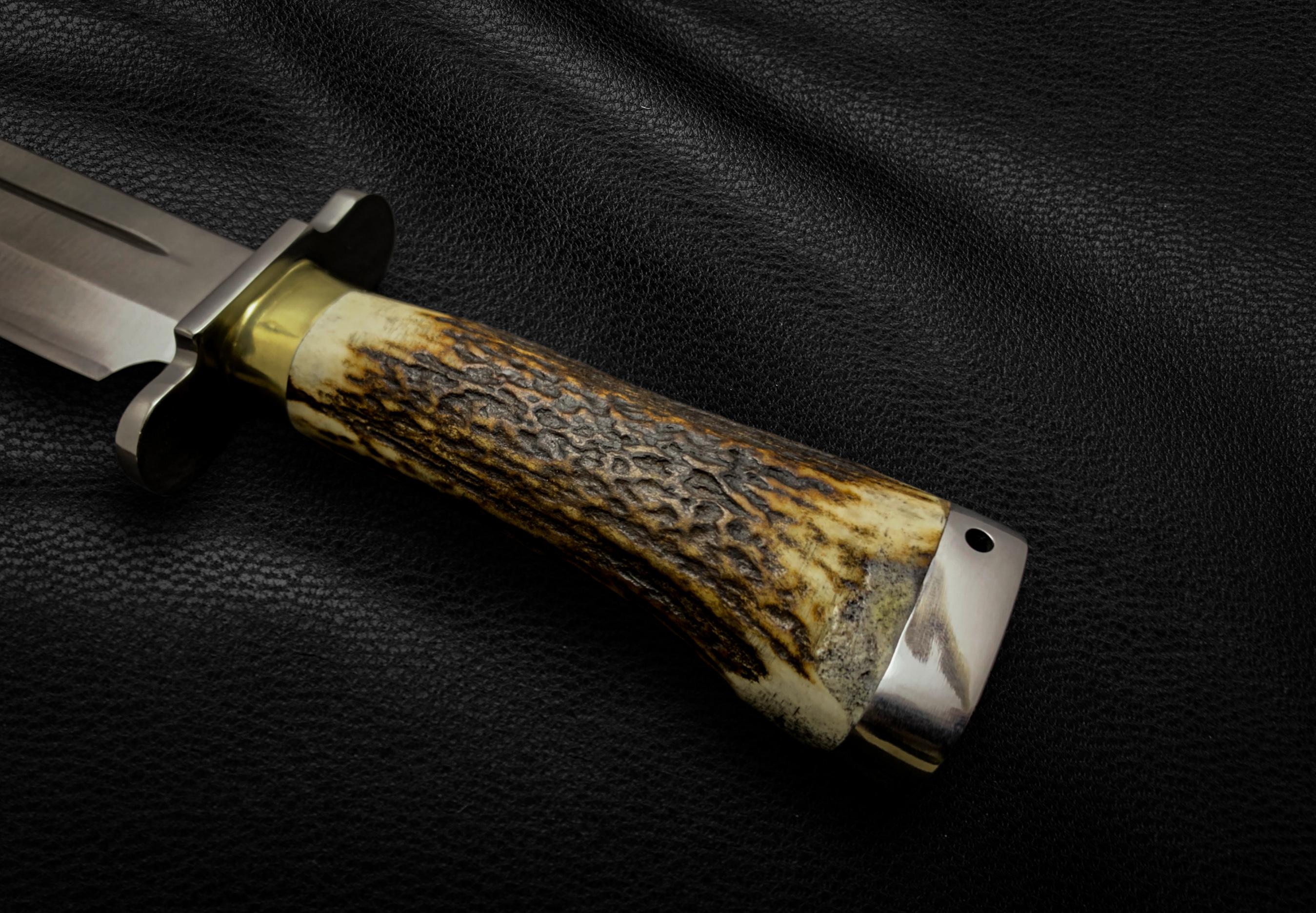 Ultimate Survival Bowie Knife - 11
