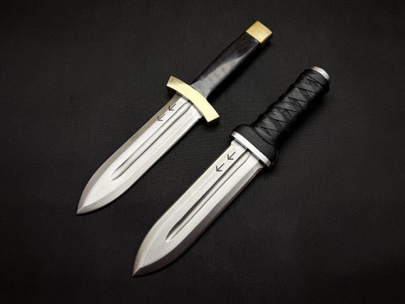 Handmade Vinland Saga Thorfinn Daggers: D2 Steel Anime Replica with Leather Sheath