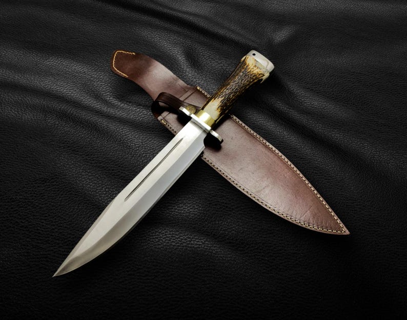 Ultimate Survival Bowie Knife - 11