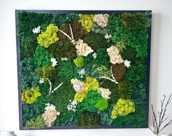 Lush Moss Garden Frame – Botanical Wall Art with Real Preserved Moss and White Lavender Accents for Natural Home Decor