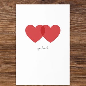 Forever / gu bràth (gaélico escocés) Tarjeta de felicitación con dos corazones superpuestos