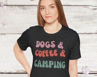 Maglietta da campeggio con caffè Maglietta da campeggio con caffè per cani Maglietta da camper con regalo per le vacanze Maglietta da viaggio Maglietta da viaggio su strada Maglietta da campeggio con camper Maglietta da escursionismo
