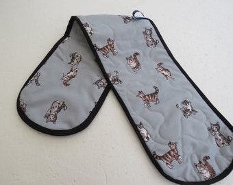 Double Oven Gloves - Mitts - Shabby Cats - Cotton Canvas Fabric - Pretty and Useful