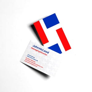 Sjabloon geometrisch visitekaartje Canva | Gedurfd modern ontwerp | Bewerkbare voor- en achterkant | Afdrukbaar: 85 x 60 mm | Professionele branding