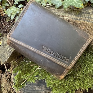 Cartera de cuero personalizada hecha a mano con tres pliegues: tarjetero minimalista y delgado, regalo de lujo perfecto para hombres, aniversario o regalo de Navidad