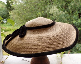Reduced price - Vintage Hat - Summer in an English Garden 50s hand made