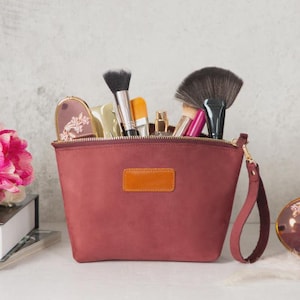 Makeup Bag | Handmade Cosmetic Pouch | Zippered Toiletry Case | Travel Gift for Women | Genuine Leather Bag Luna Leather
