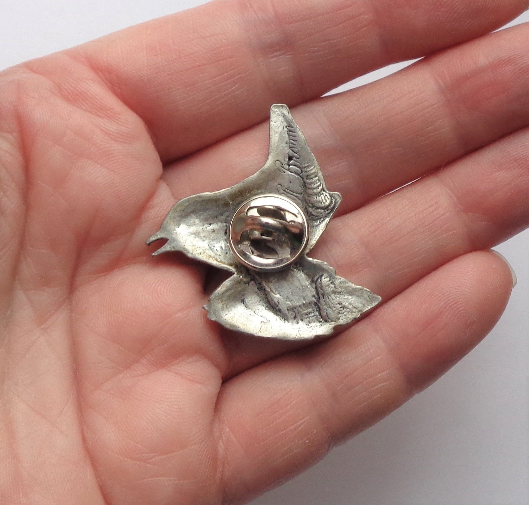Vintage pewter brooch pin with wren bird A R Brown Etsy
