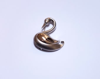 Silver swan brooch vintage Wells sterling bird rare find