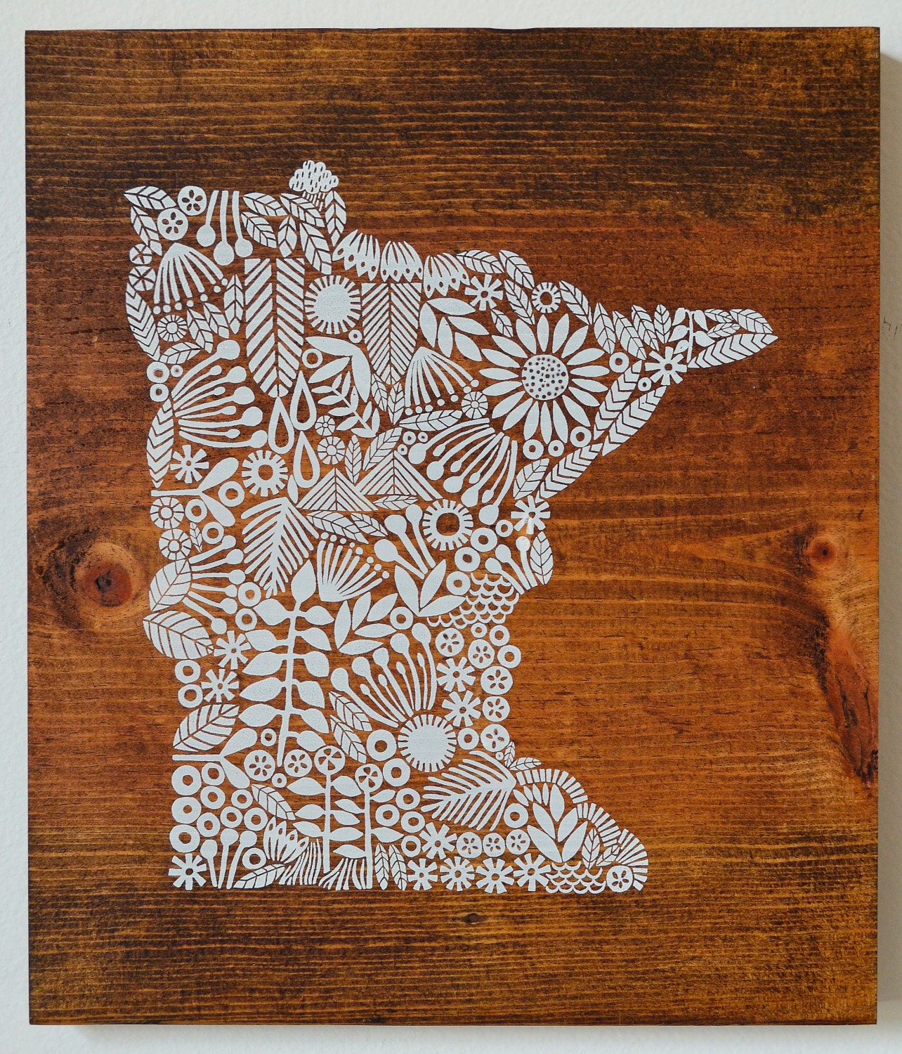 Sérigraphie Du Minnesota sur Bois Récupéré et Réutilisé; Prêt à Accrocher