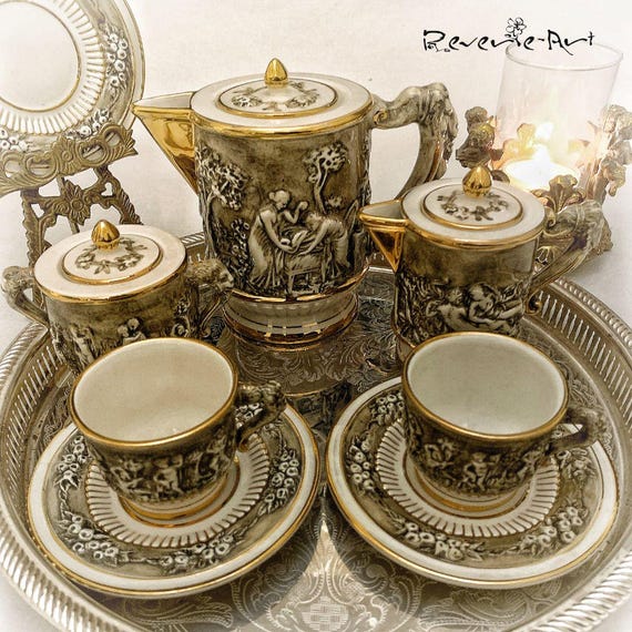 Rare Capodimonte World Renown Espresso Demitasse Coffee Set for 2