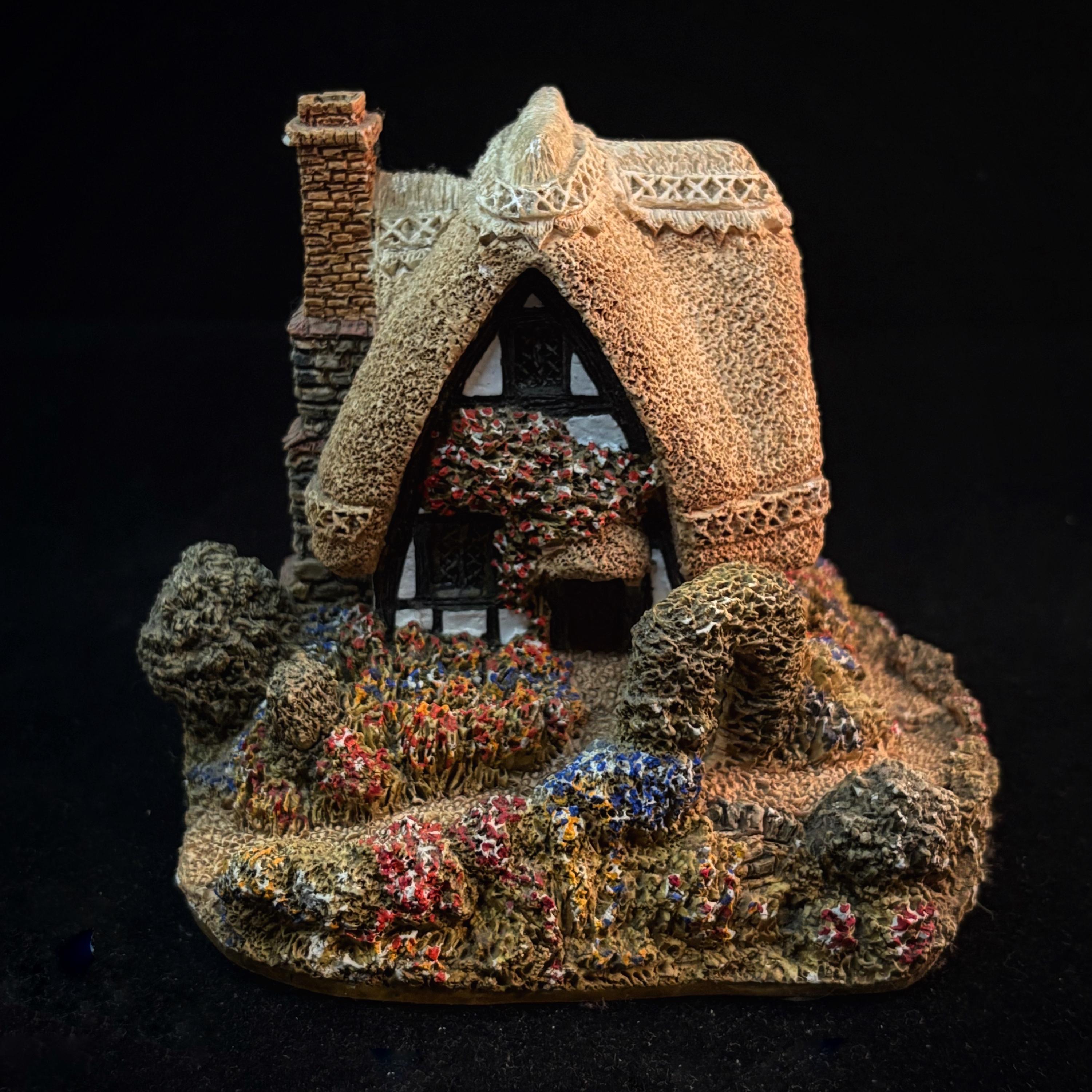Vintage 1987 Liliput Lane Summer Haze Cottage, Collectible 